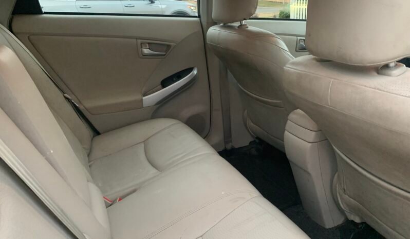 
								TOYOTA PRIUS HYBRIDE full									