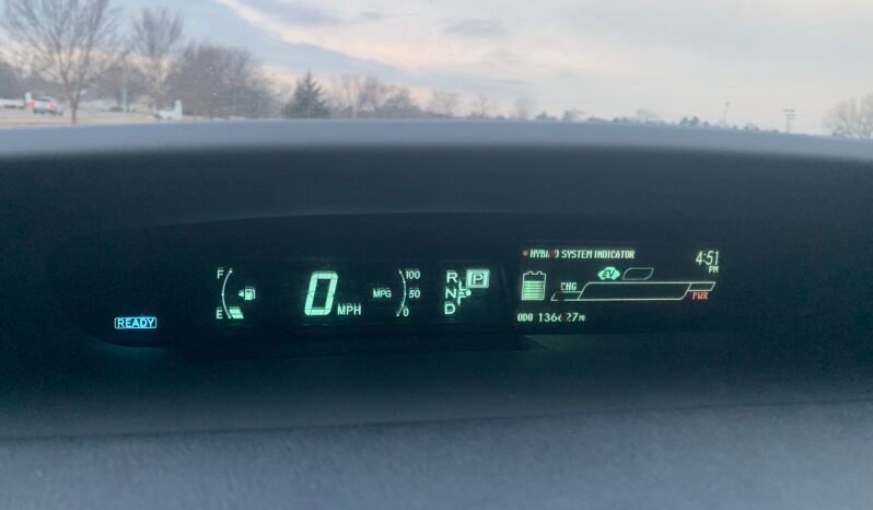 
								TOYOTA PRIUS HYBRIDE full									